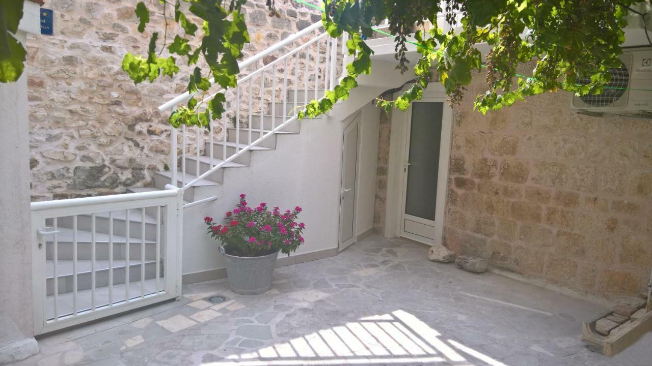 Nanna'S Little Paradise Hvar Town Kültér fotó